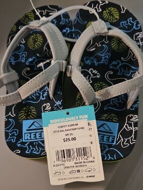 Reef Toddler Ahi Dino Flip Flop: NEW WITH TAGS: SIZE 11